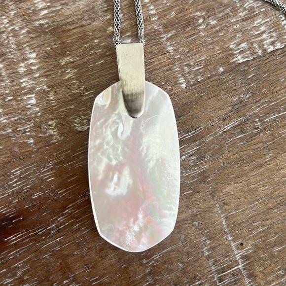 Kendra Scott Inez Necklace - Picture 5 of 5